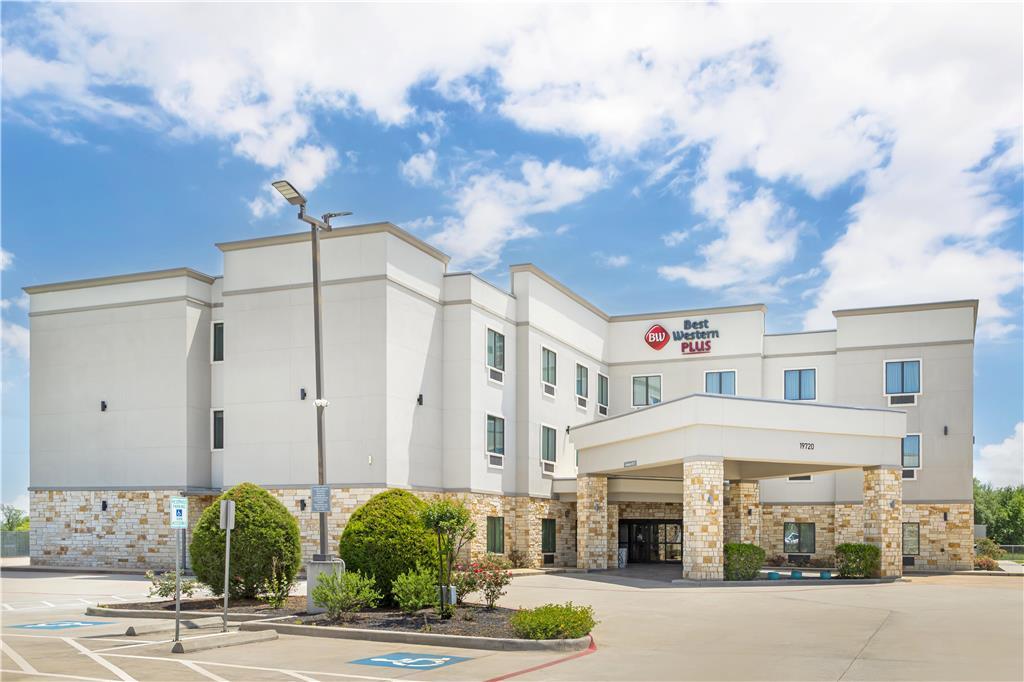Best Western Plus Waller Hotel Buitenkant foto